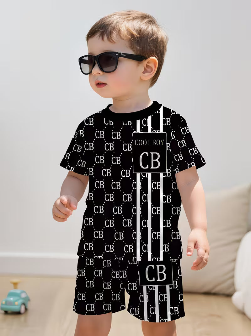 Two-Piece Set for Baby Boys Featuring a Stylish Black And White