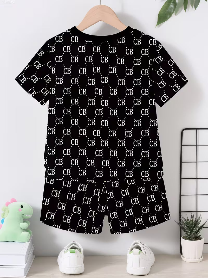 Two-Piece Set for Baby Boys Featuring a Stylish Black And White